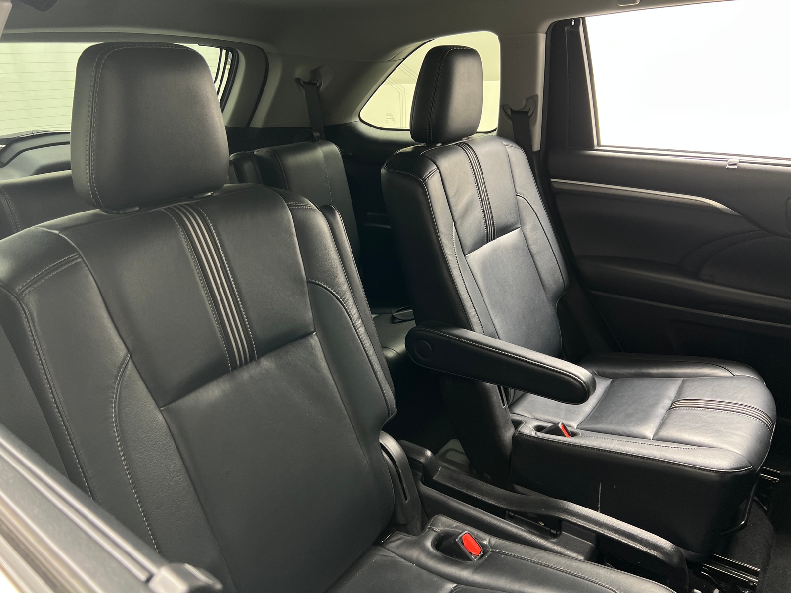 Thumbnail: 2018 Toyota Highlander - 5