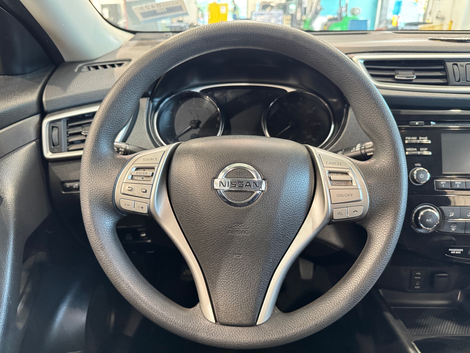 Thumbnail: 2016 Nissan Rogue - 5