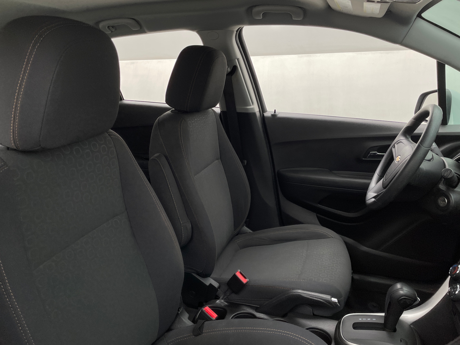 Thumbnail: 2018 Chevrolet Trax - 2