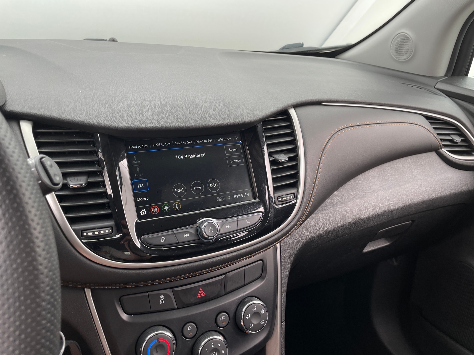 Thumbnail: 2018 Chevrolet Trax - 4
