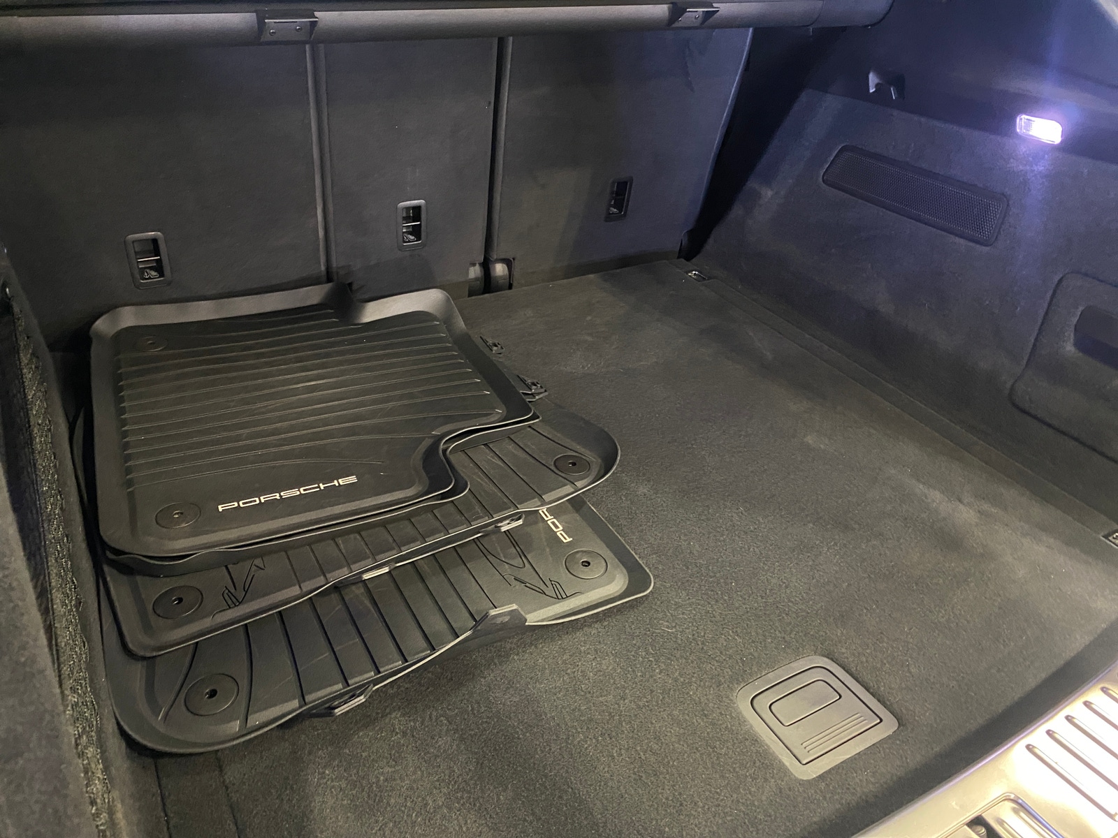 Thumbnail: 2019 Porsche Cayenne - 6