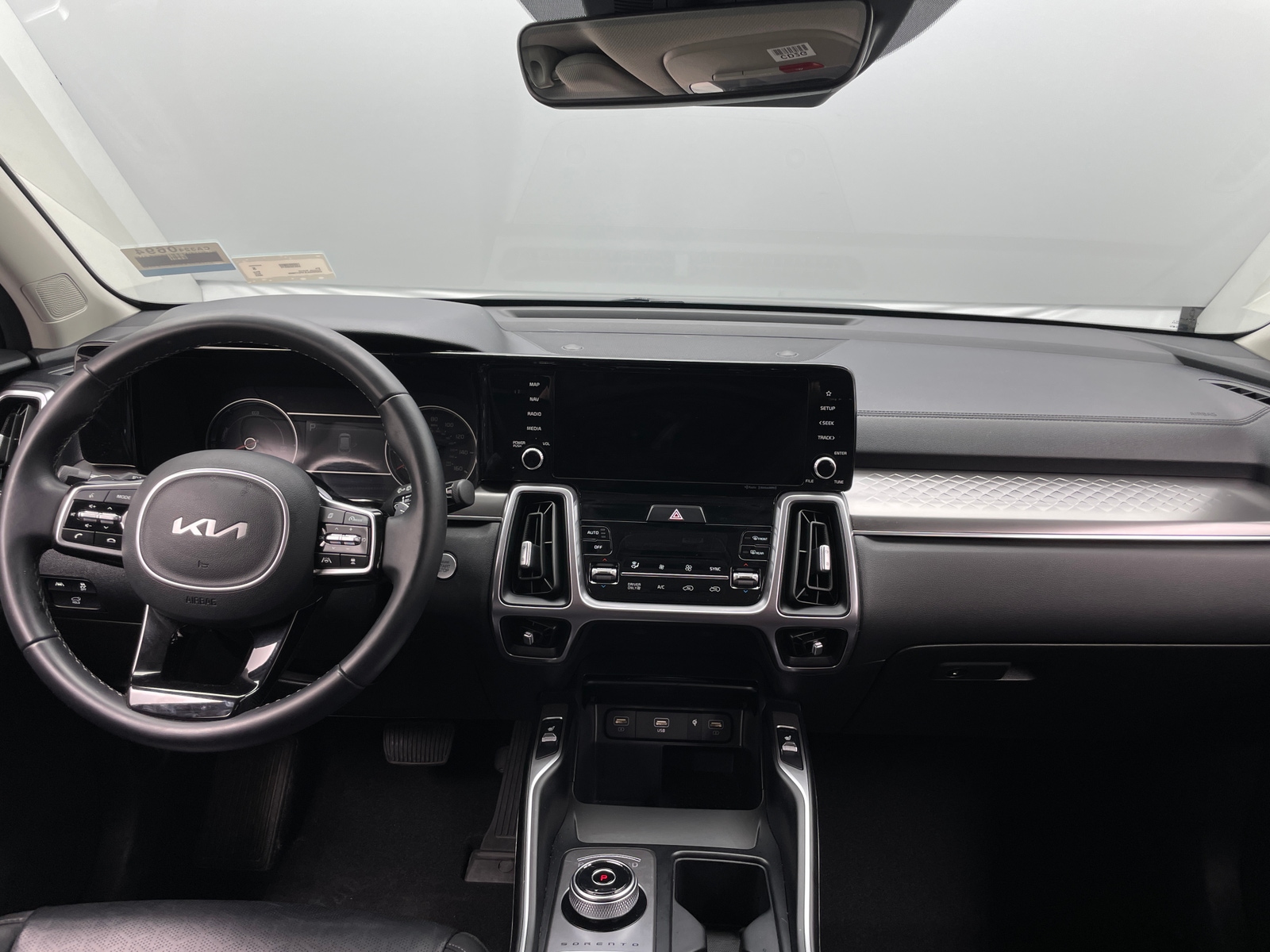 Thumbnail: 2023 Kia Sorento - 2