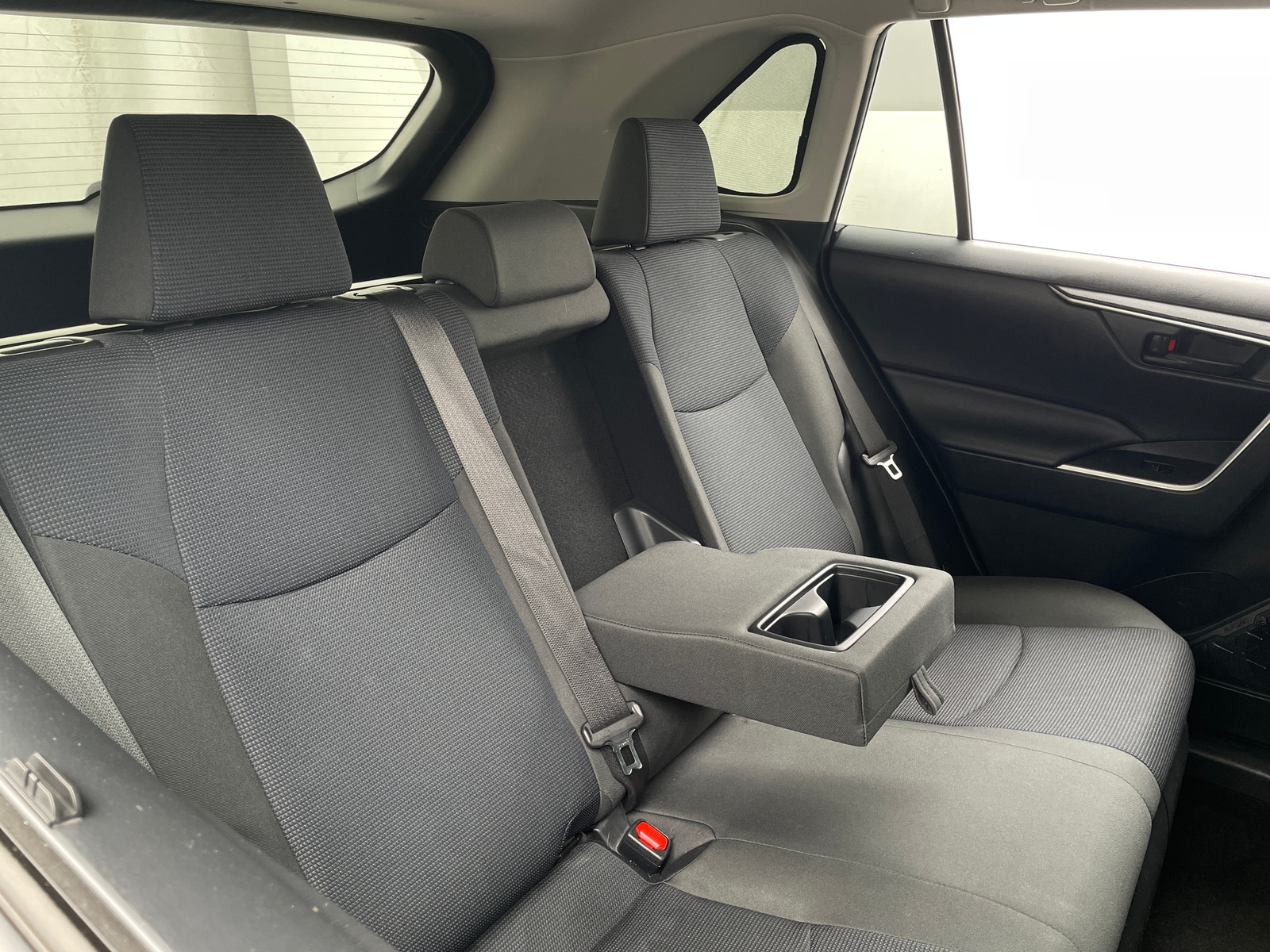 Thumbnail: 2019 Toyota RAV4 - 6