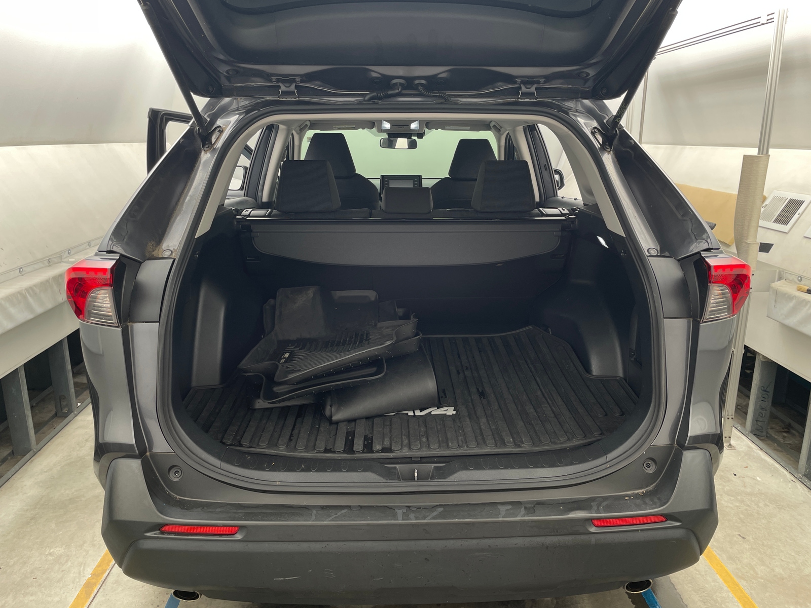Thumbnail: 2019 Toyota RAV4 - 7