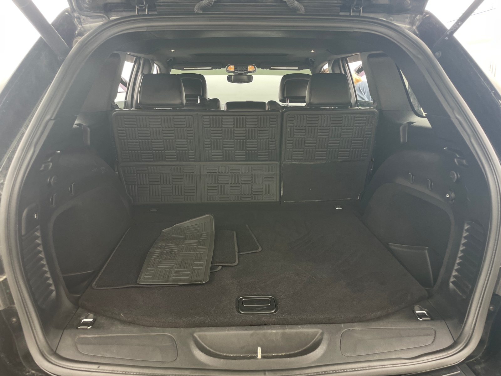 Thumbnail: 2019 Jeep Grand Cherokee - 6