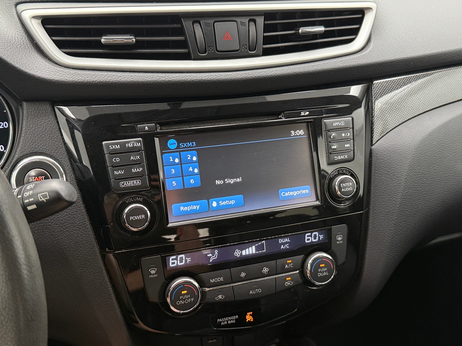 Thumbnail: 2016 Nissan Rogue - 3