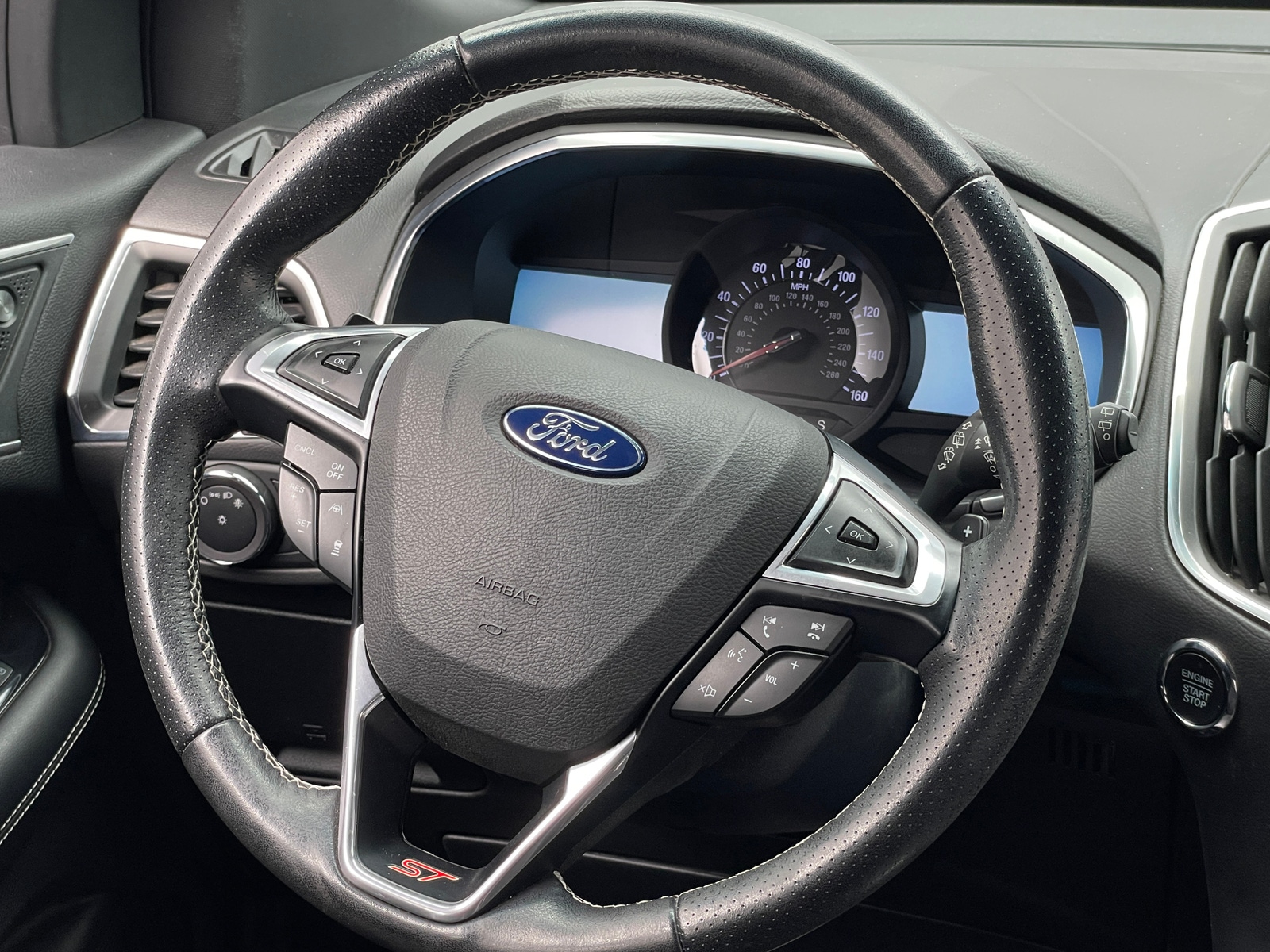 Thumbnail: 2019 Ford Edge - 4