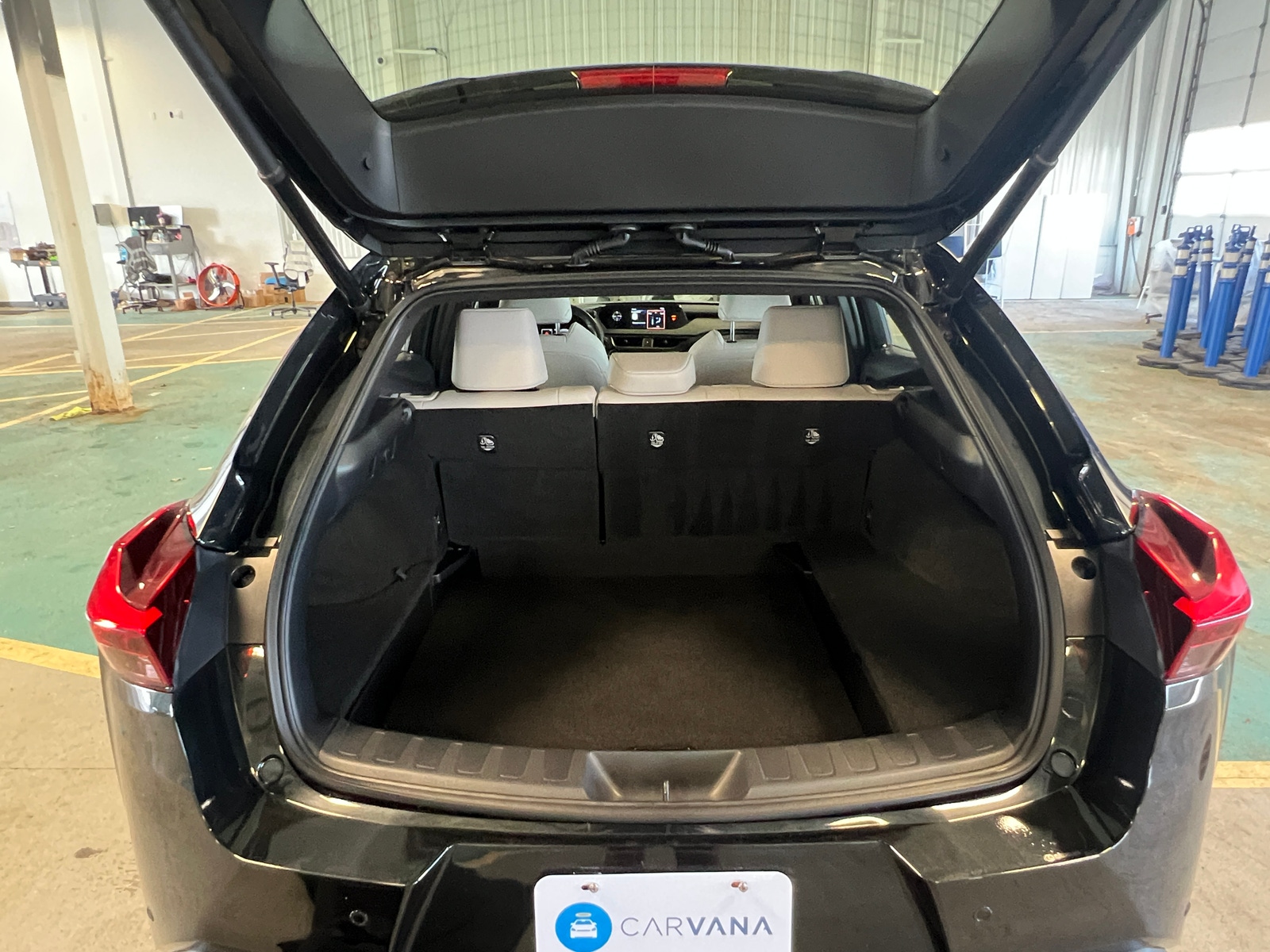 Thumbnail: 2022 Lexus UX - 6