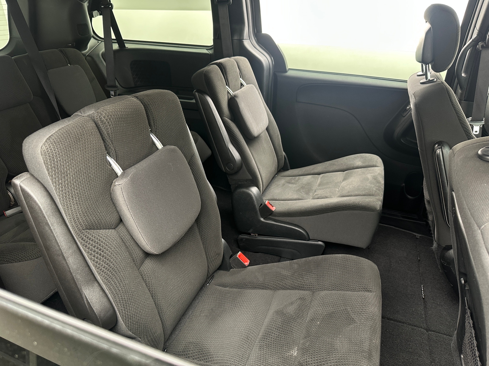 Thumbnail: 2017 Dodge Grand Caravan - 6
