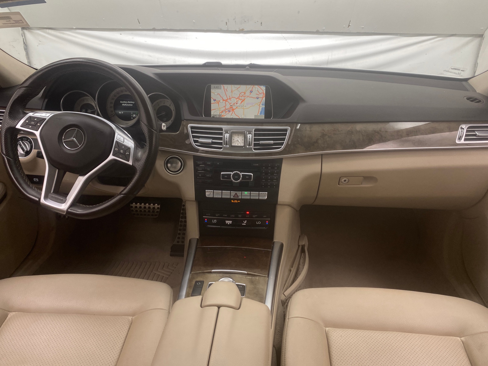 Thumbnail: 2015 Mercedes-Benz E-Class - 2