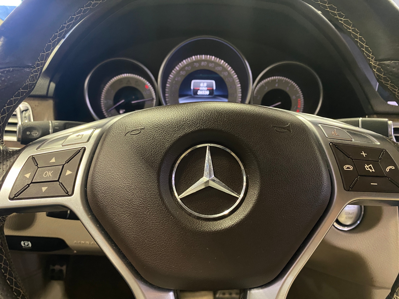 Thumbnail: 2015 Mercedes-Benz E-Class - 4