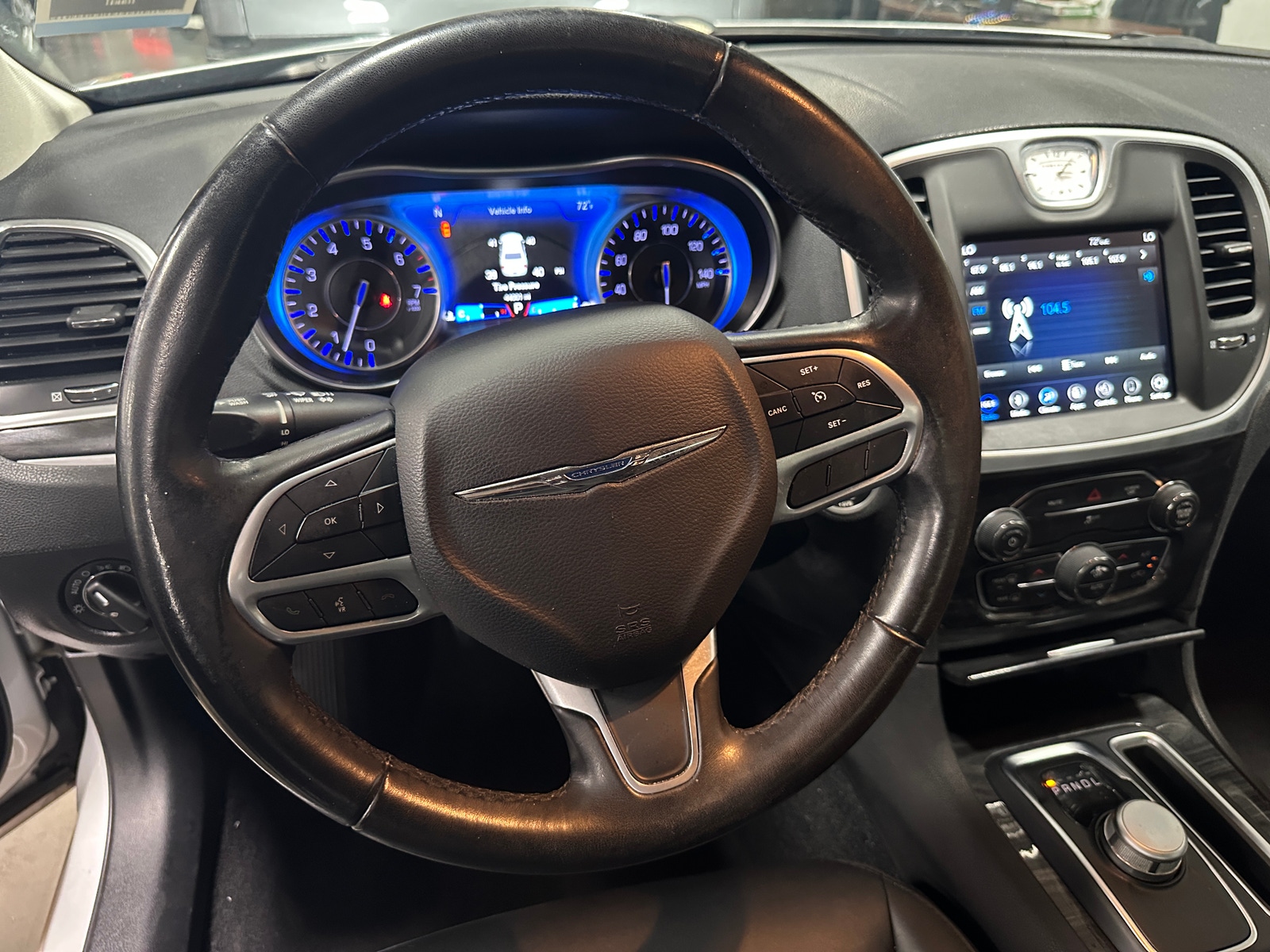 Thumbnail: 2019 Chrysler 300 - 4