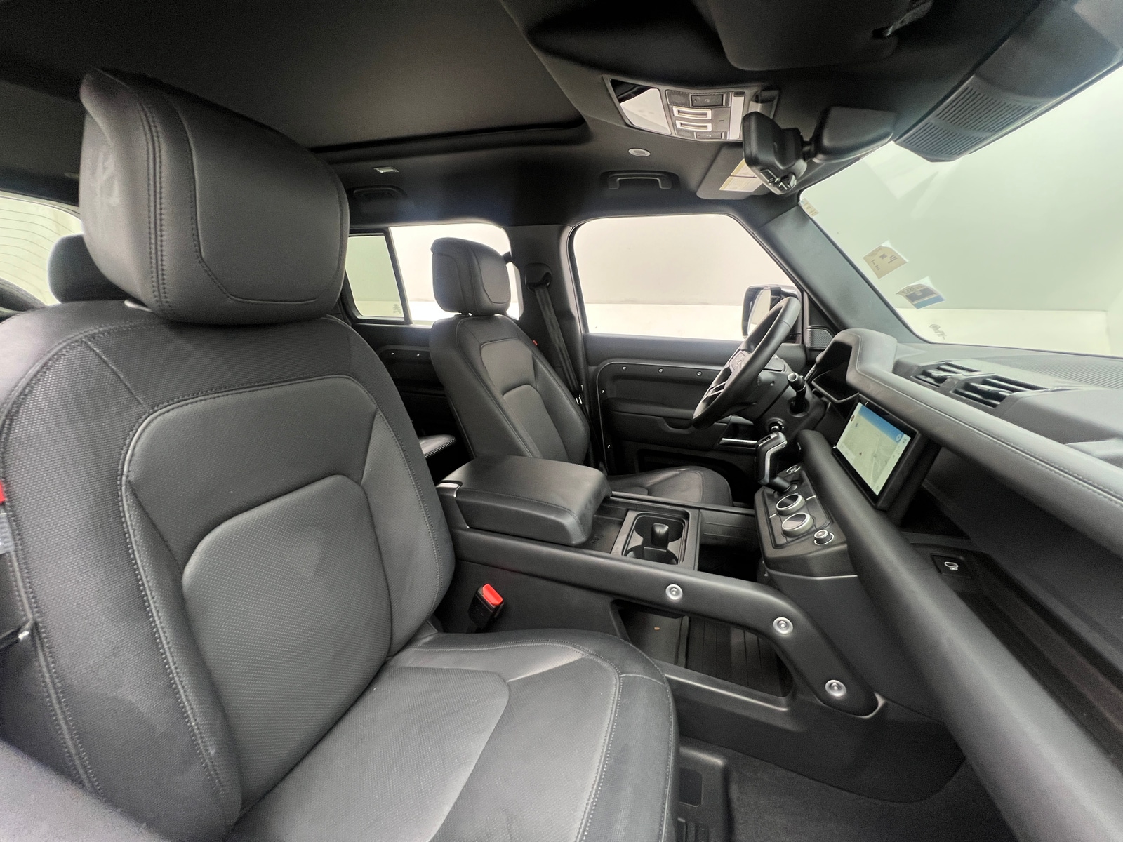 Thumbnail: 2024 Land Rover Defender - 2