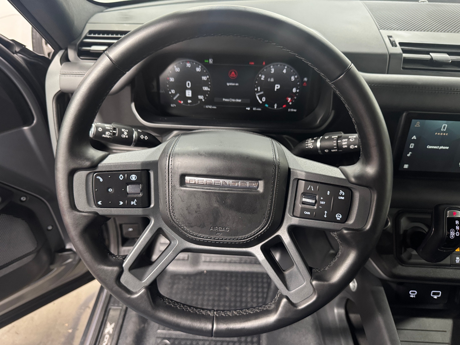 Thumbnail: 2024 Land Rover Defender - 5