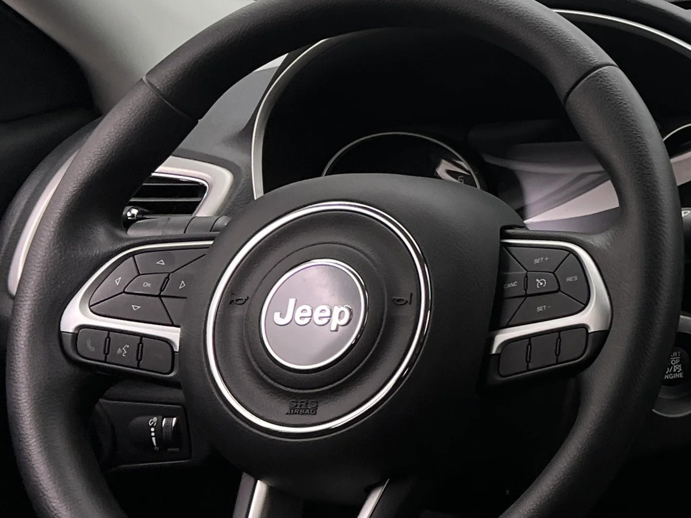 Thumbnail: 2020 Jeep Compass - 5