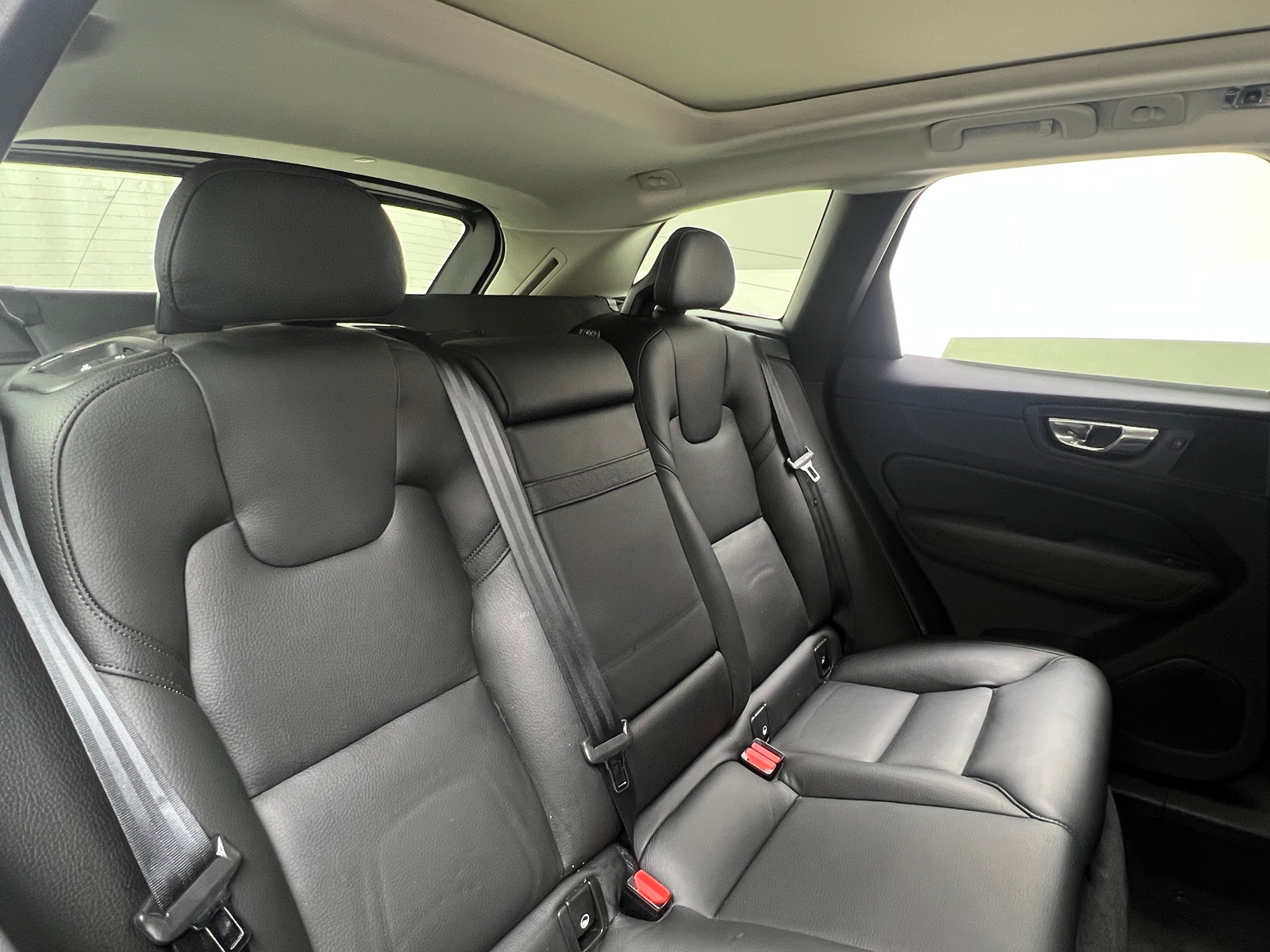 Thumbnail: 2018 Volvo XC60 - 5