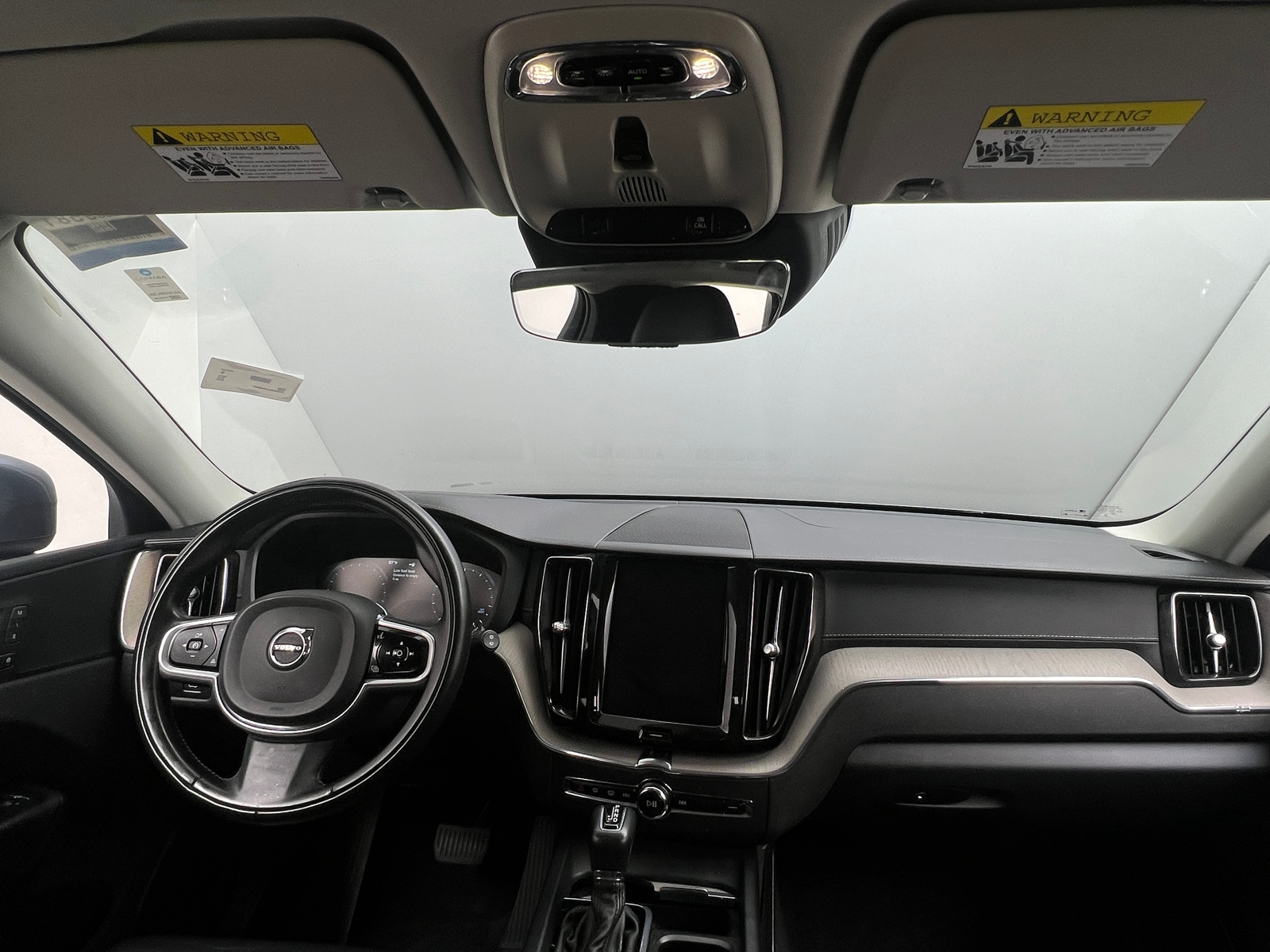 Thumbnail: 2018 Volvo XC60 - 2