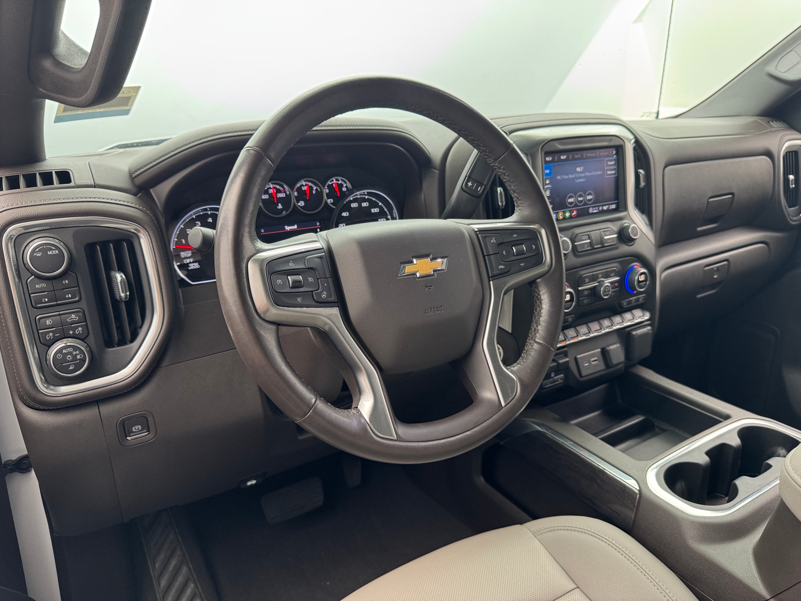 Thumbnail: 2021 Chevrolet Silverado 1500 - 2