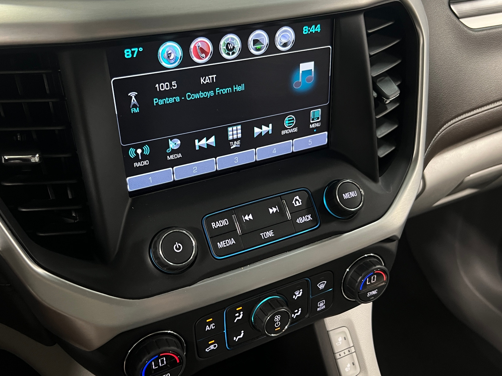 Thumbnail: 2017 GMC Acadia - 3