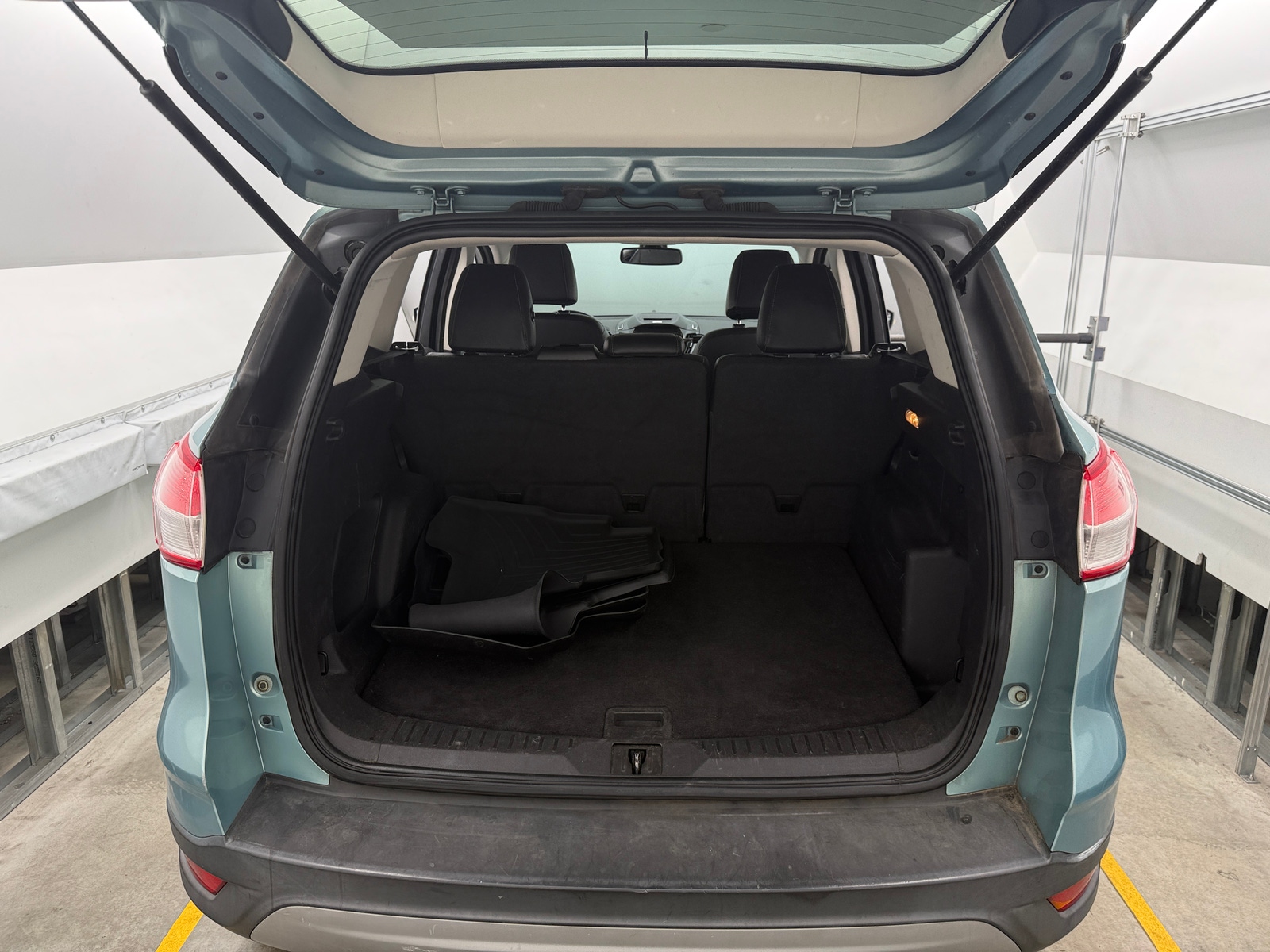Thumbnail: 2013 Ford Escape - 6