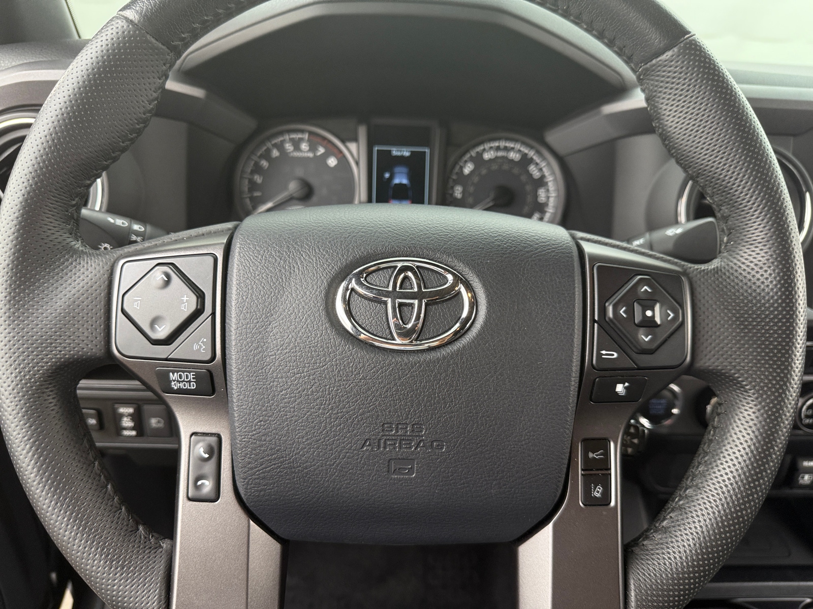 Thumbnail: 2018 Toyota Tacoma - 5