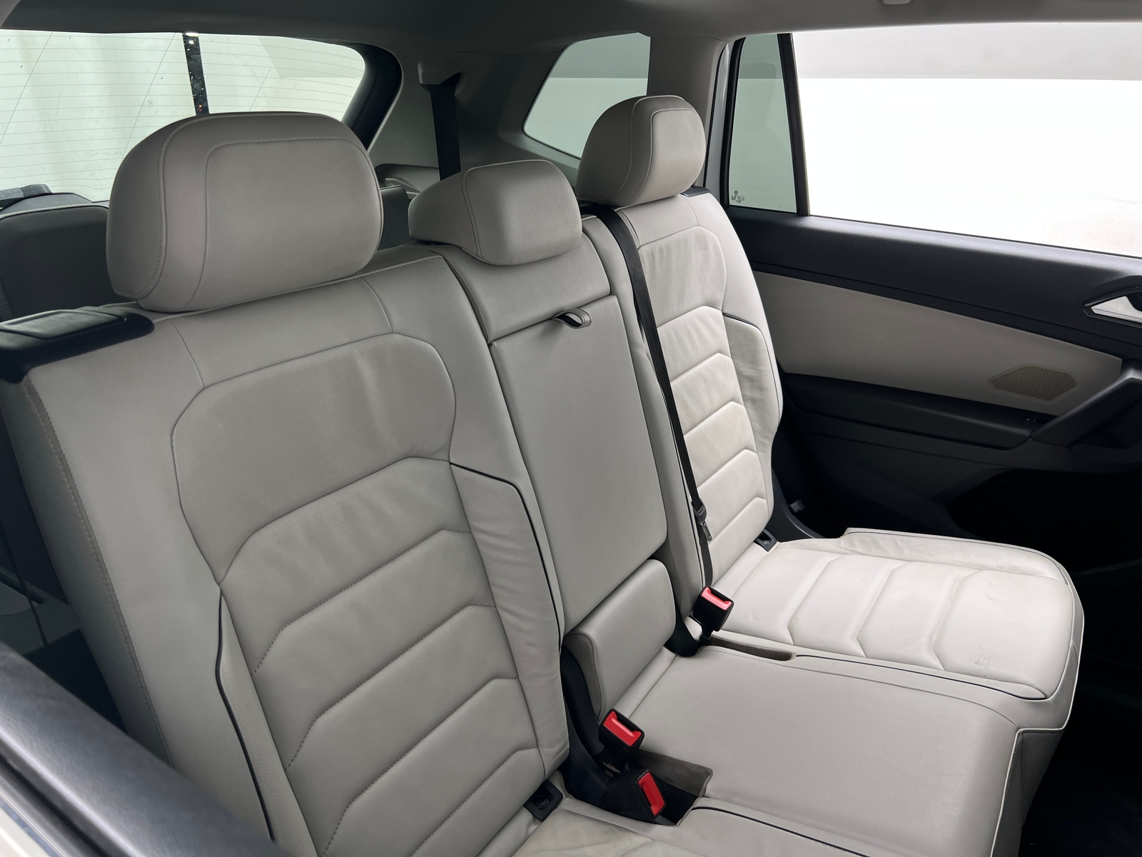 Thumbnail: 2018 Volkswagen Tiguan - 5