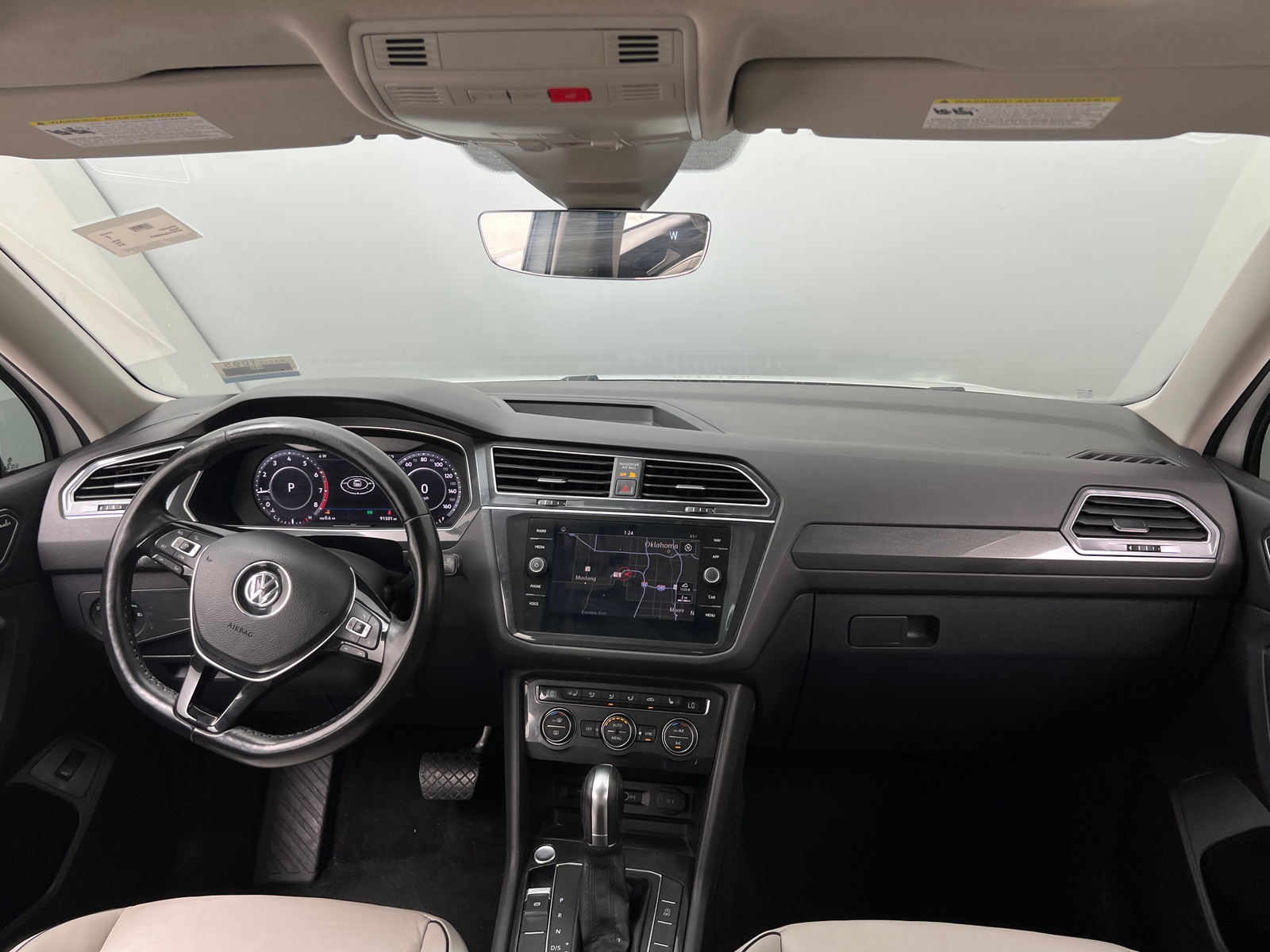 Thumbnail: 2018 Volkswagen Tiguan - 2