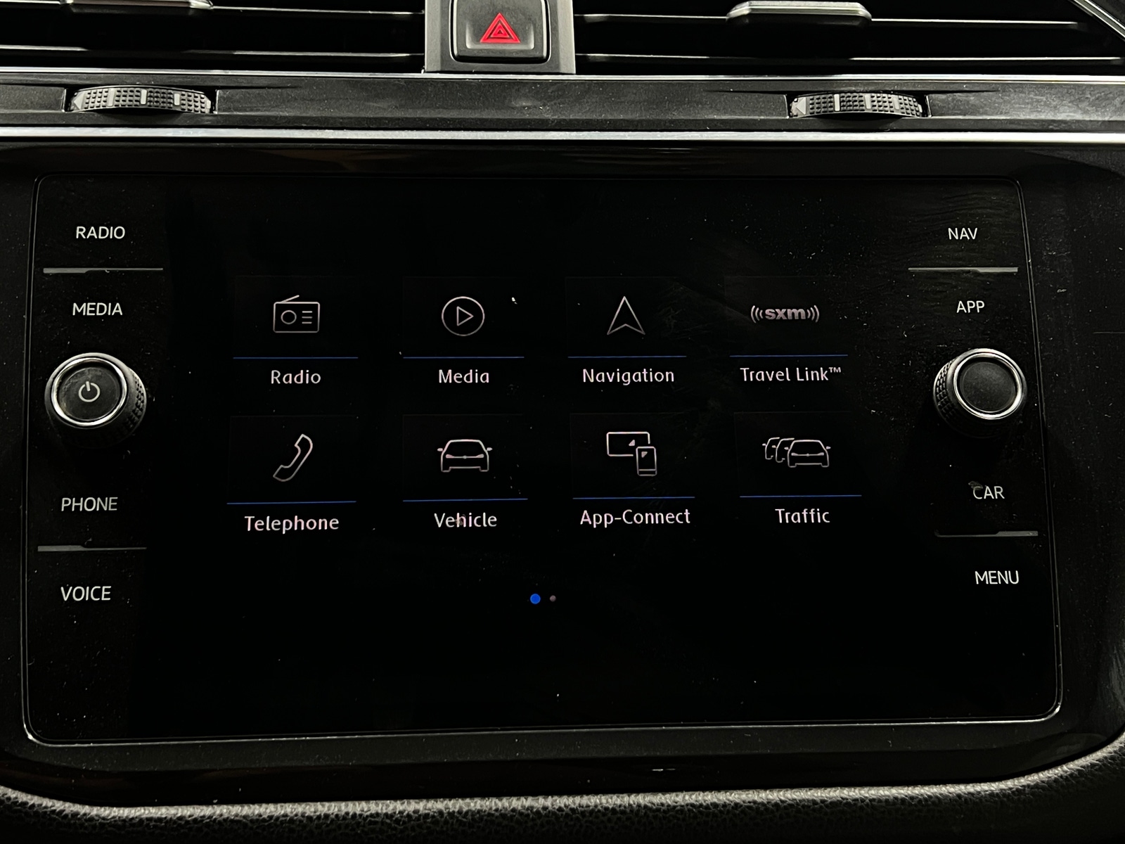 Thumbnail: 2018 Volkswagen Tiguan - 3