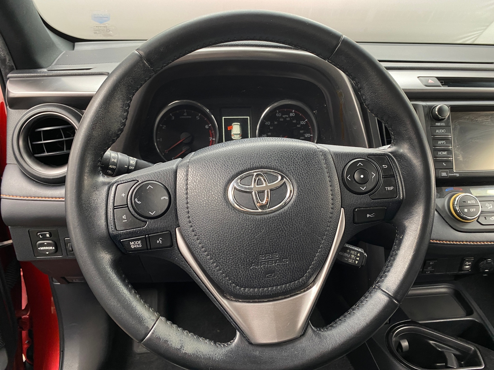 Thumbnail: 2017 Toyota RAV4 - 4