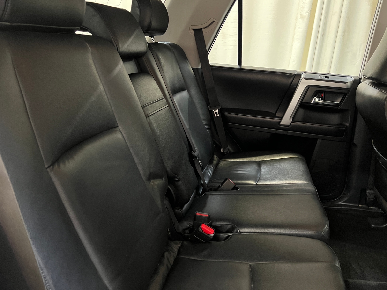Thumbnail: 2016 Toyota 4Runner - 6