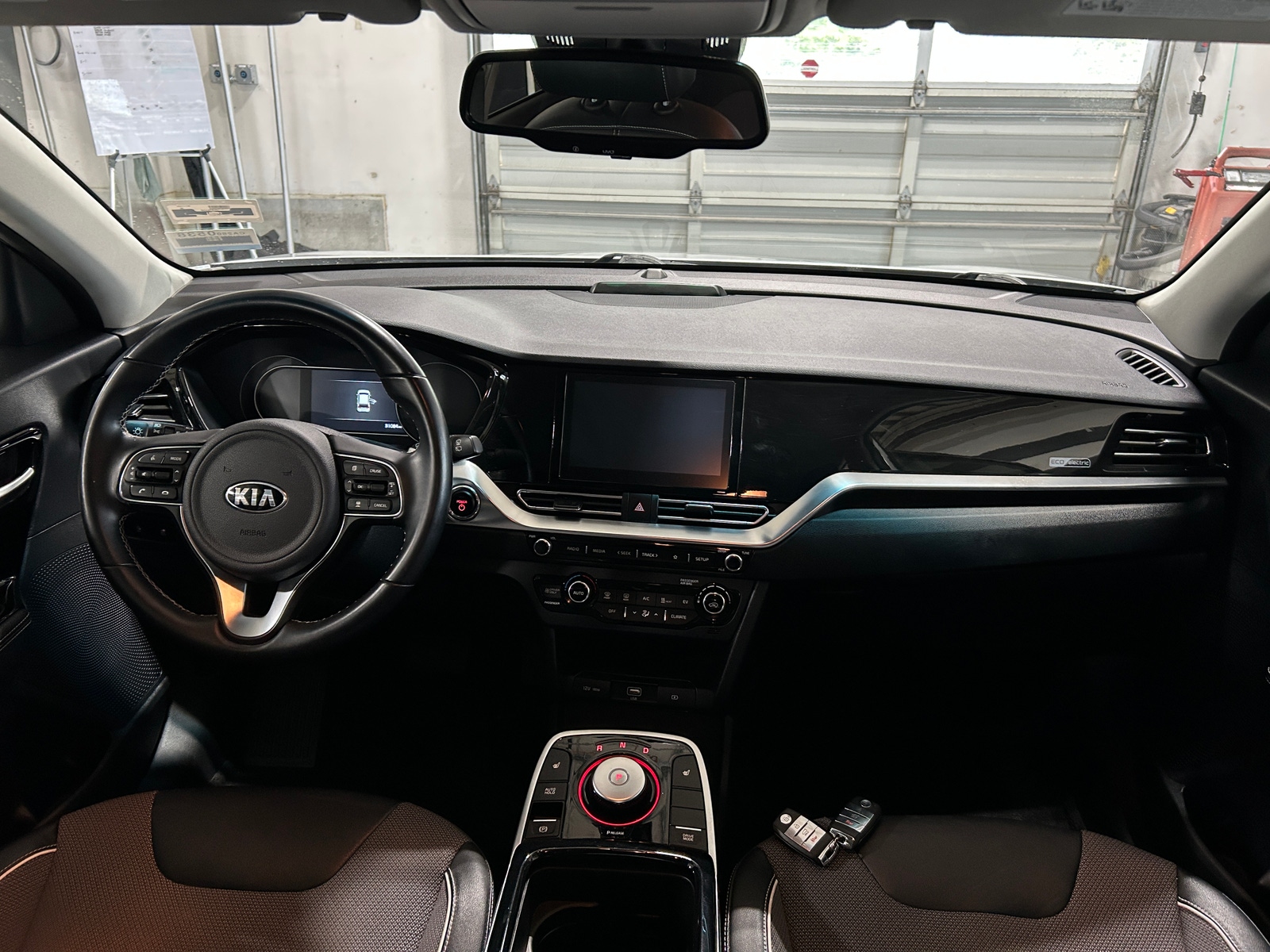 Thumbnail: 2020 Kia Niro - 2