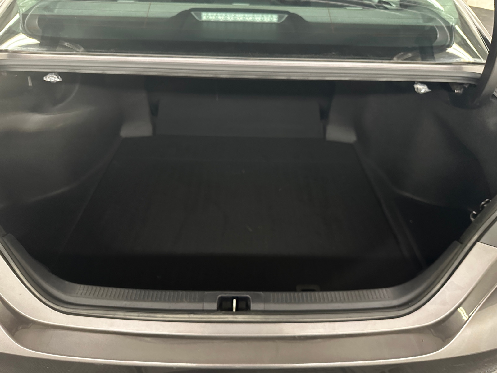 Thumbnail: 2021 Toyota Camry - 7