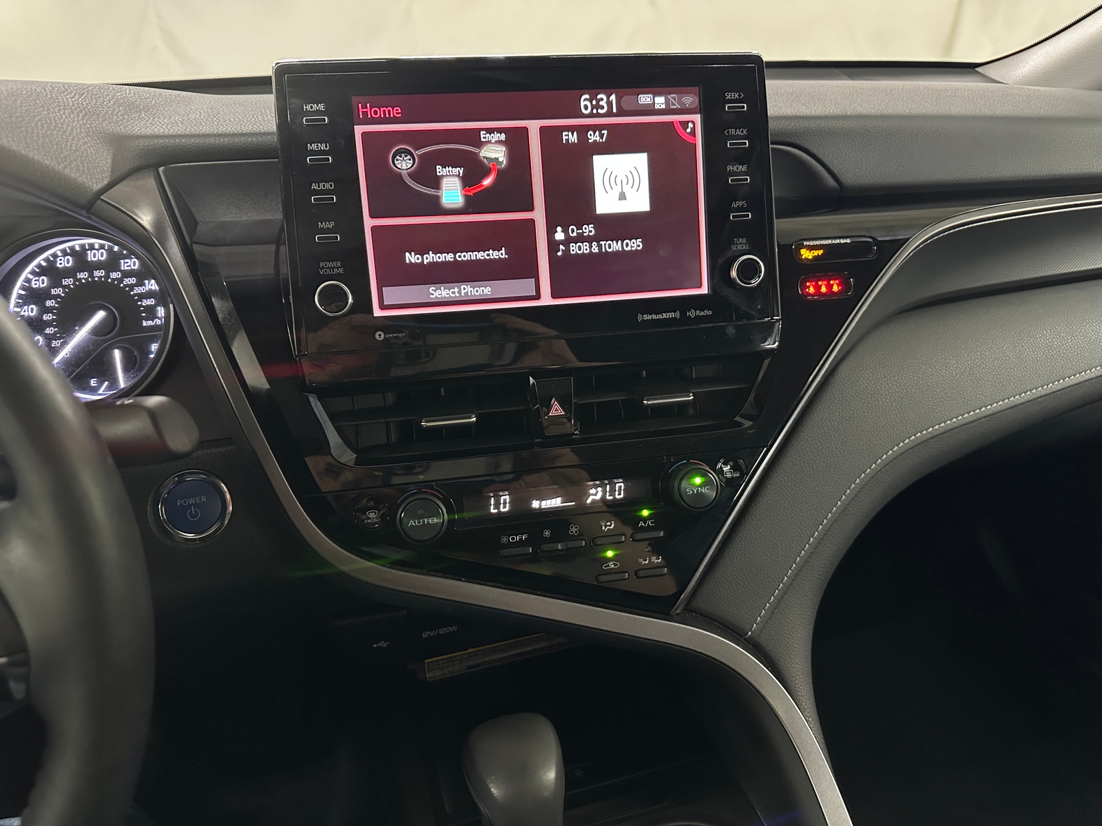 Thumbnail: 2021 Toyota Camry - 4