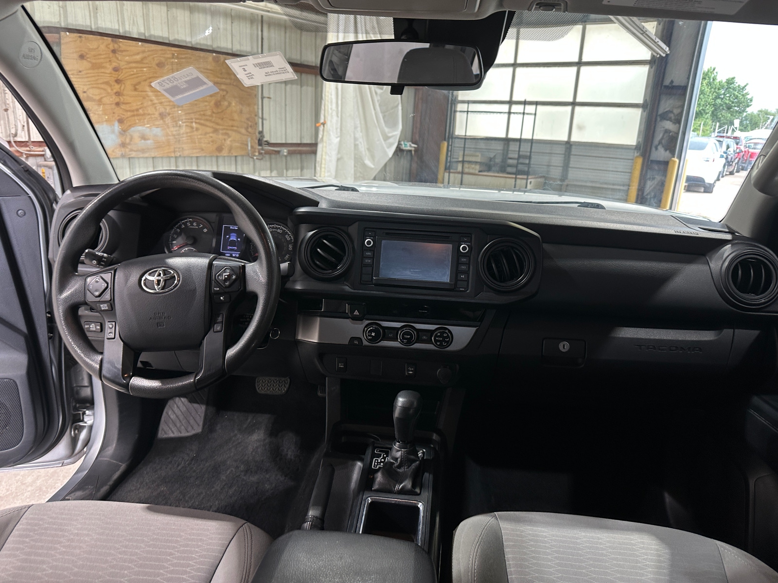Thumbnail: 2018 Toyota Tacoma - 3
