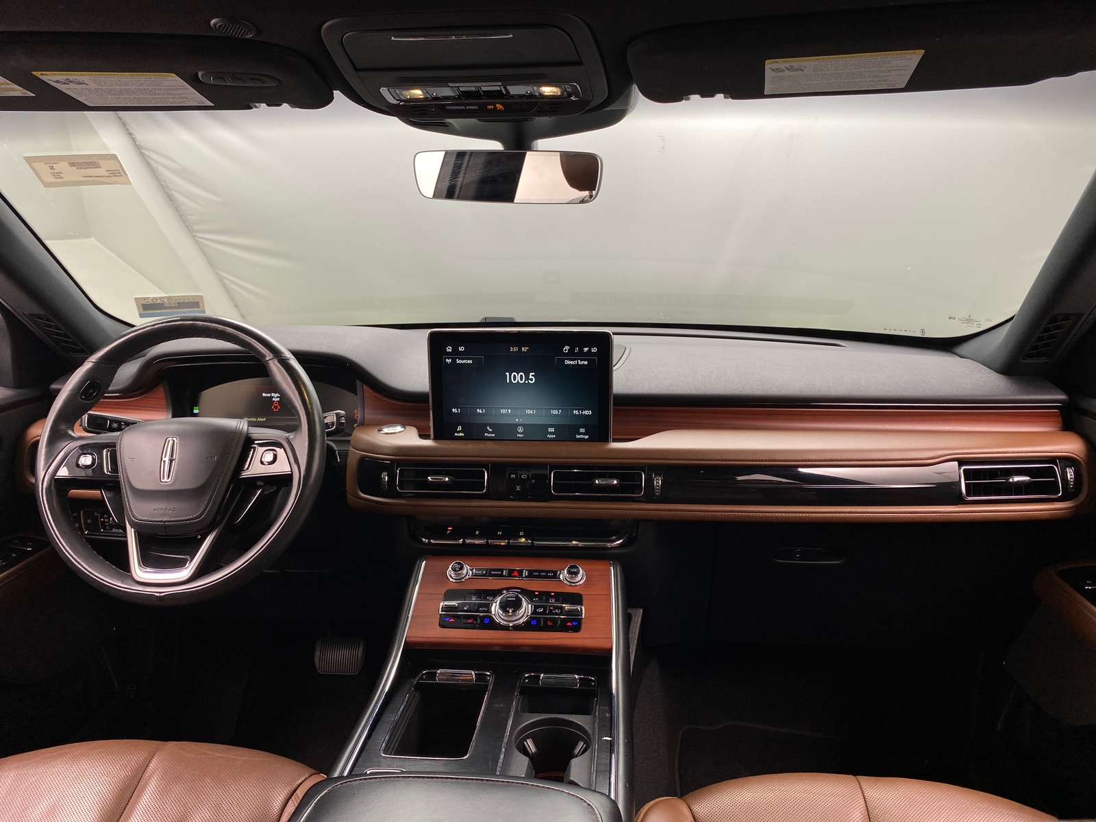 Thumbnail: 2022 Lincoln Aviator - 2