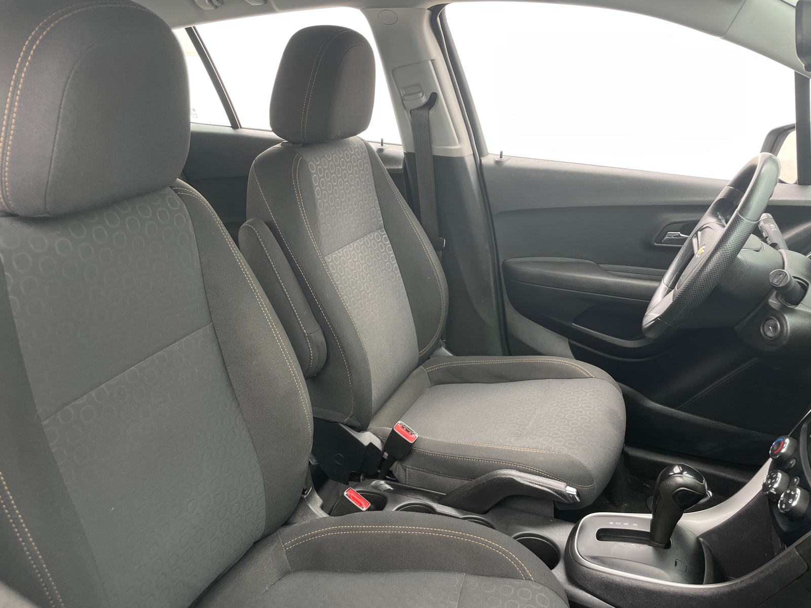 Thumbnail: 2020 Chevrolet Trax - 2