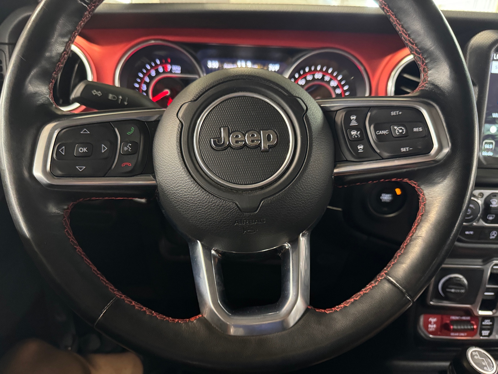 Thumbnail: 2020 Jeep Gladiator - 4
