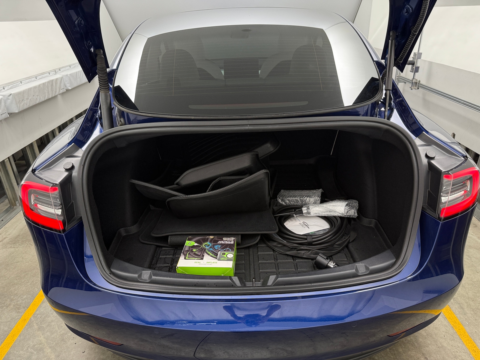 Thumbnail: 2022 Tesla Model 3 - 6