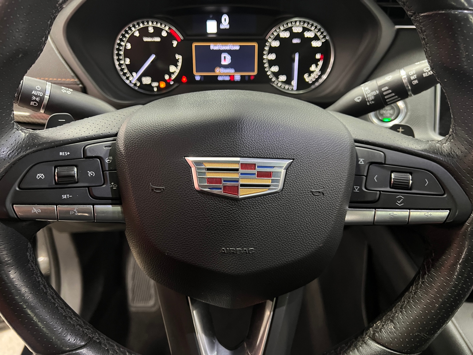 Thumbnail: 2020 Cadillac XT4 - 4