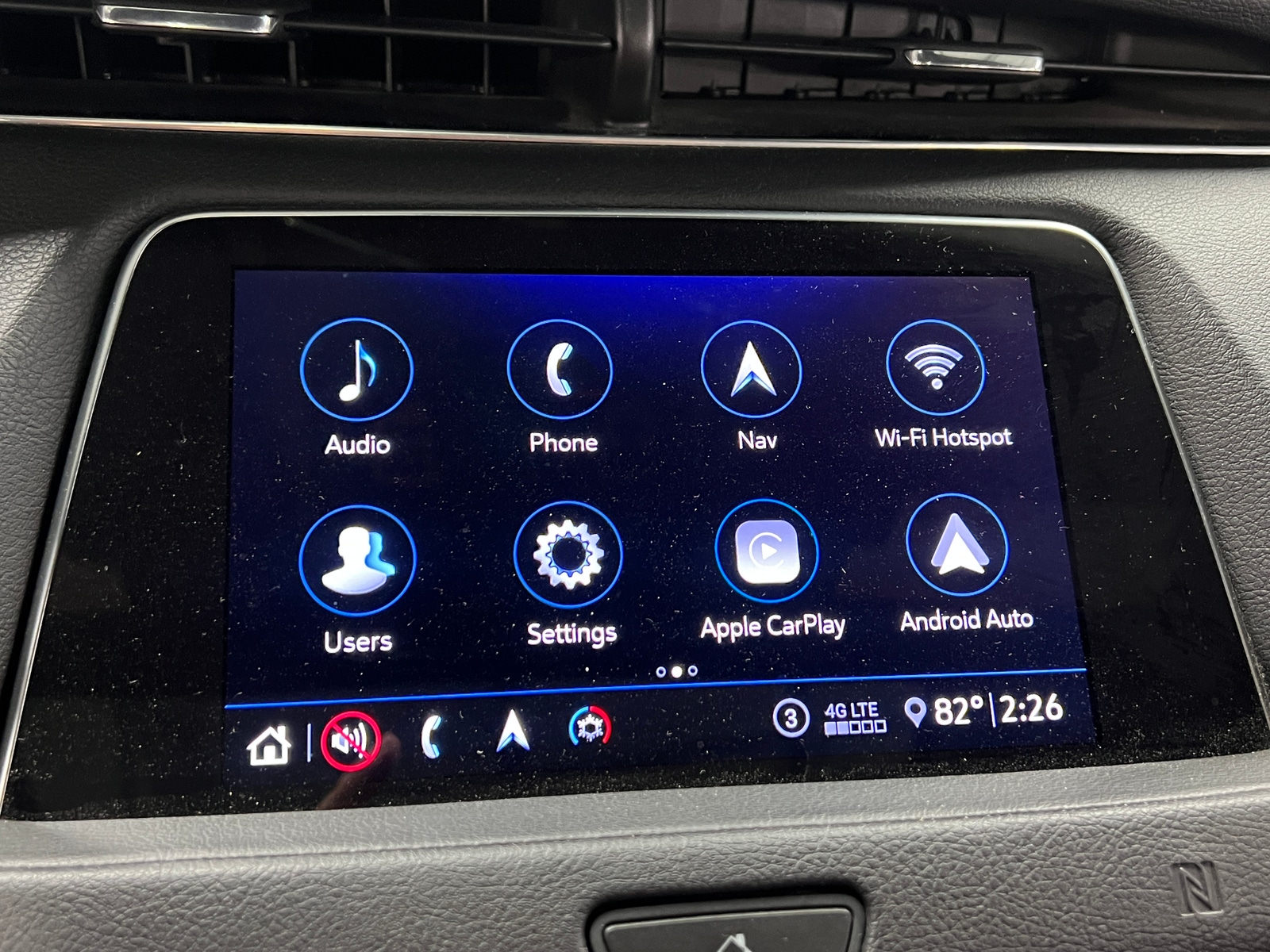 Thumbnail: 2020 Cadillac XT4 - 3