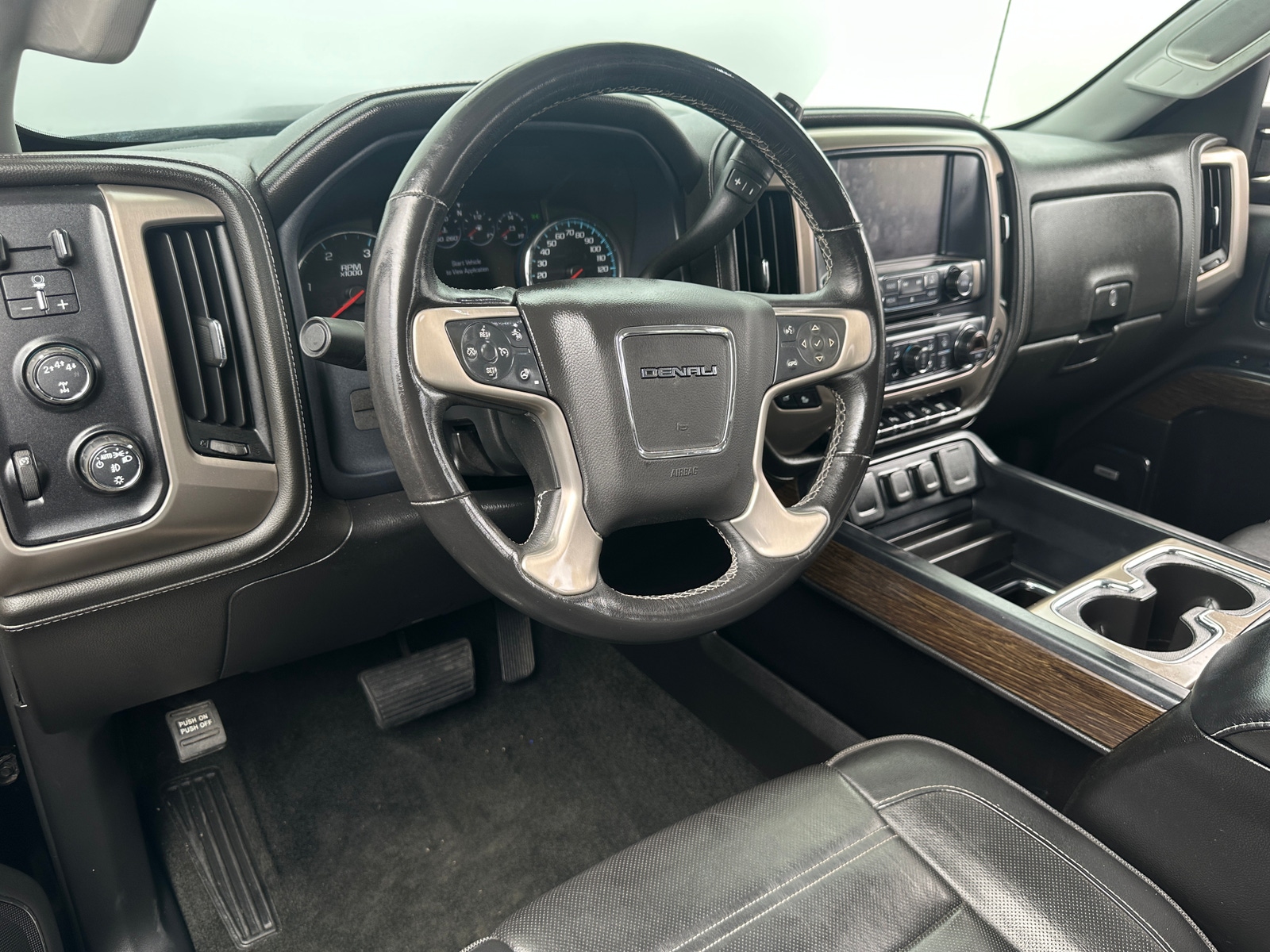 Thumbnail: 2018 GMC Sierra 2500 - 2