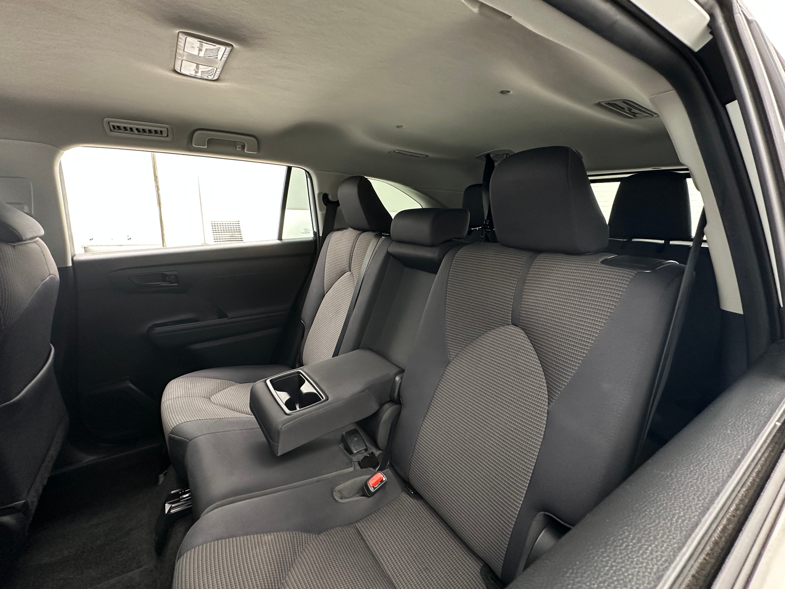 Thumbnail: 2023 Toyota Highlander - 6