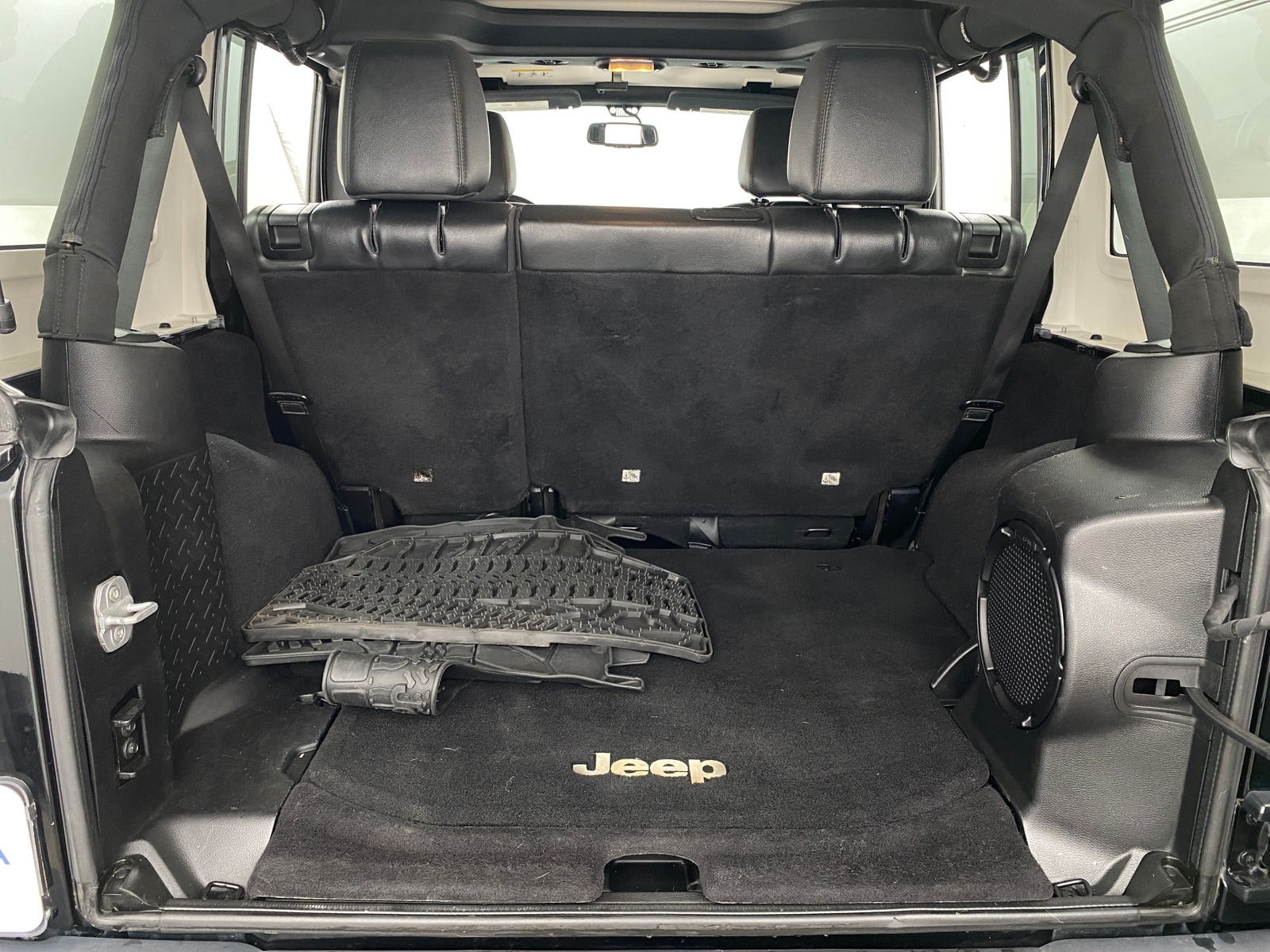 Thumbnail: 2013 Jeep Wrangler - 7