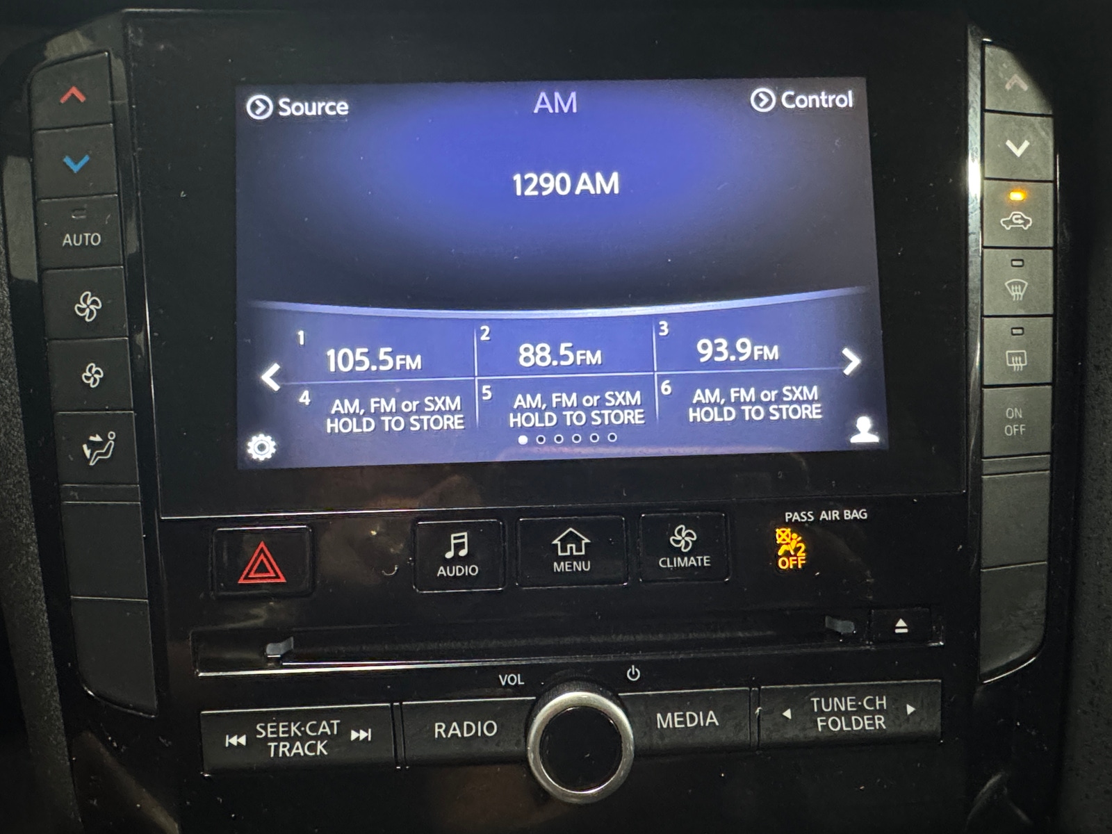 Thumbnail: 2019 INFINITI QX50 - 3