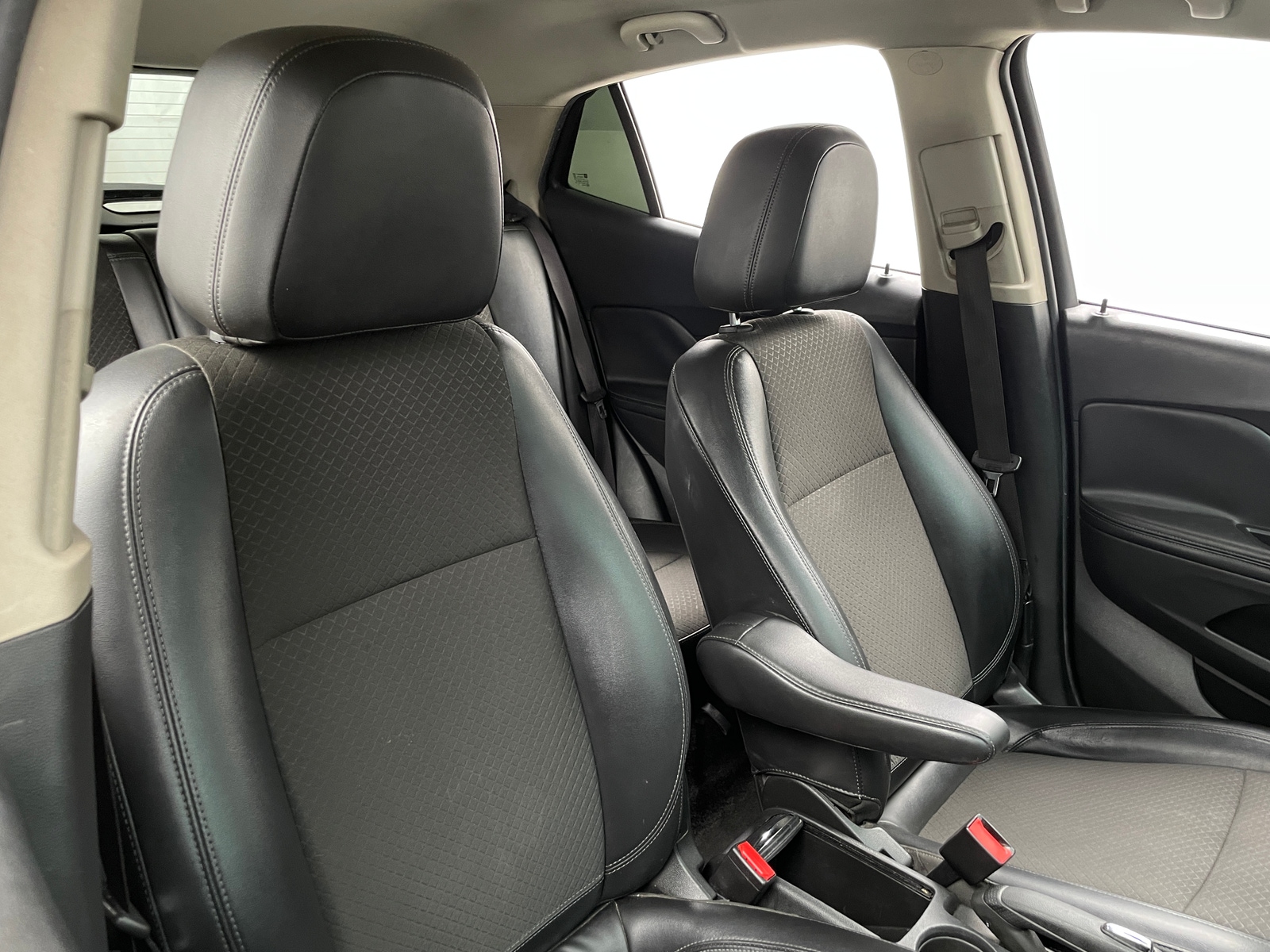 Thumbnail: 2018 Buick Encore - 2