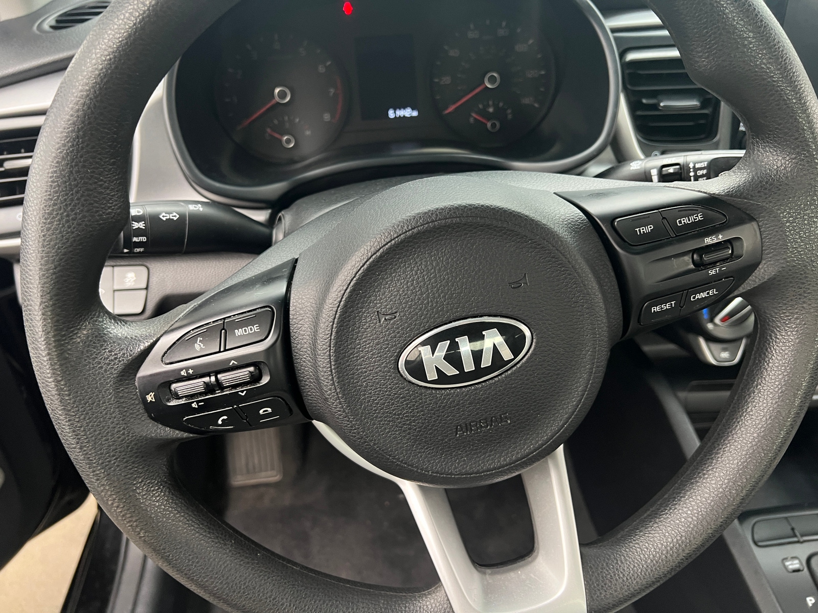 Thumbnail: 2021 Kia Rio - 5
