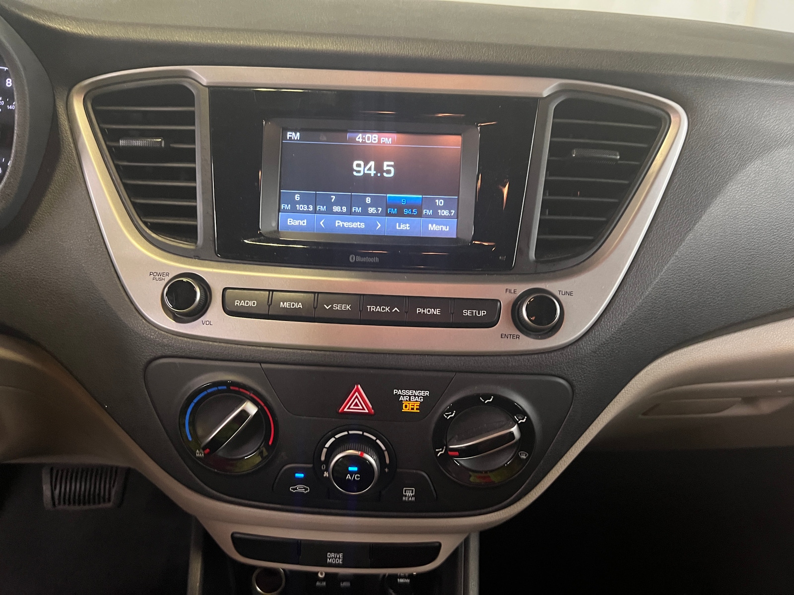 Thumbnail: 2021 Hyundai Accent - 4