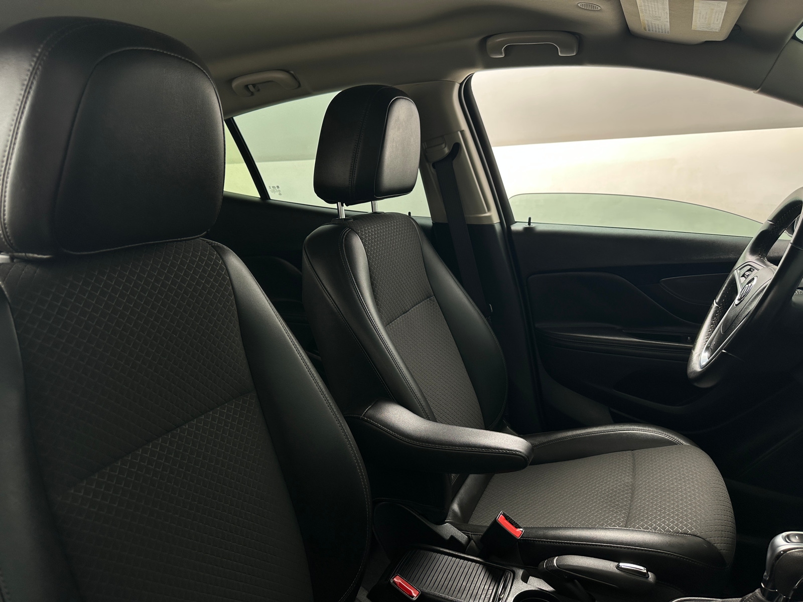 Thumbnail: 2022 Buick Encore - 2