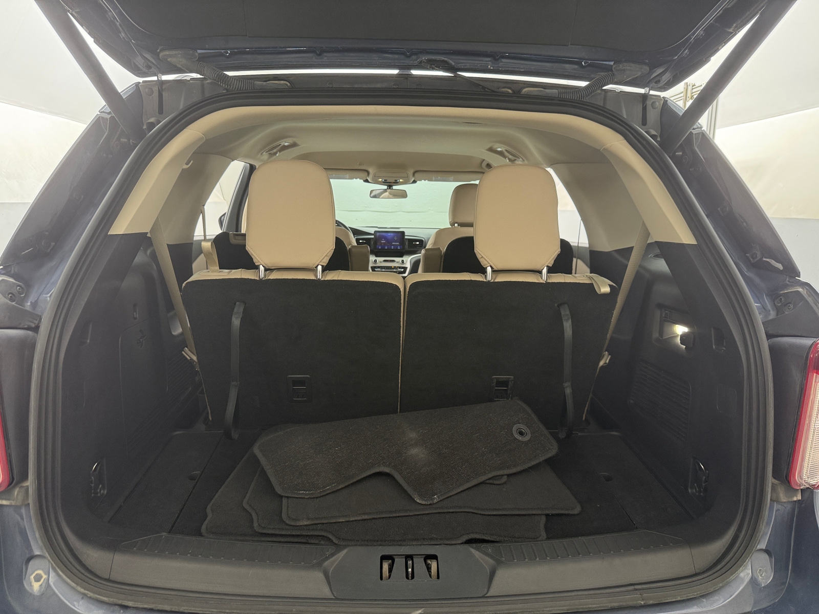 Thumbnail: 2021 Ford Explorer - 7