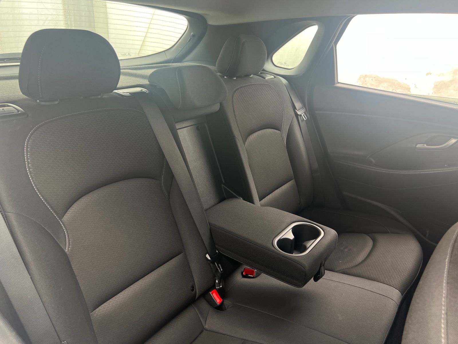Thumbnail: 2018 Hyundai Elantra - 6